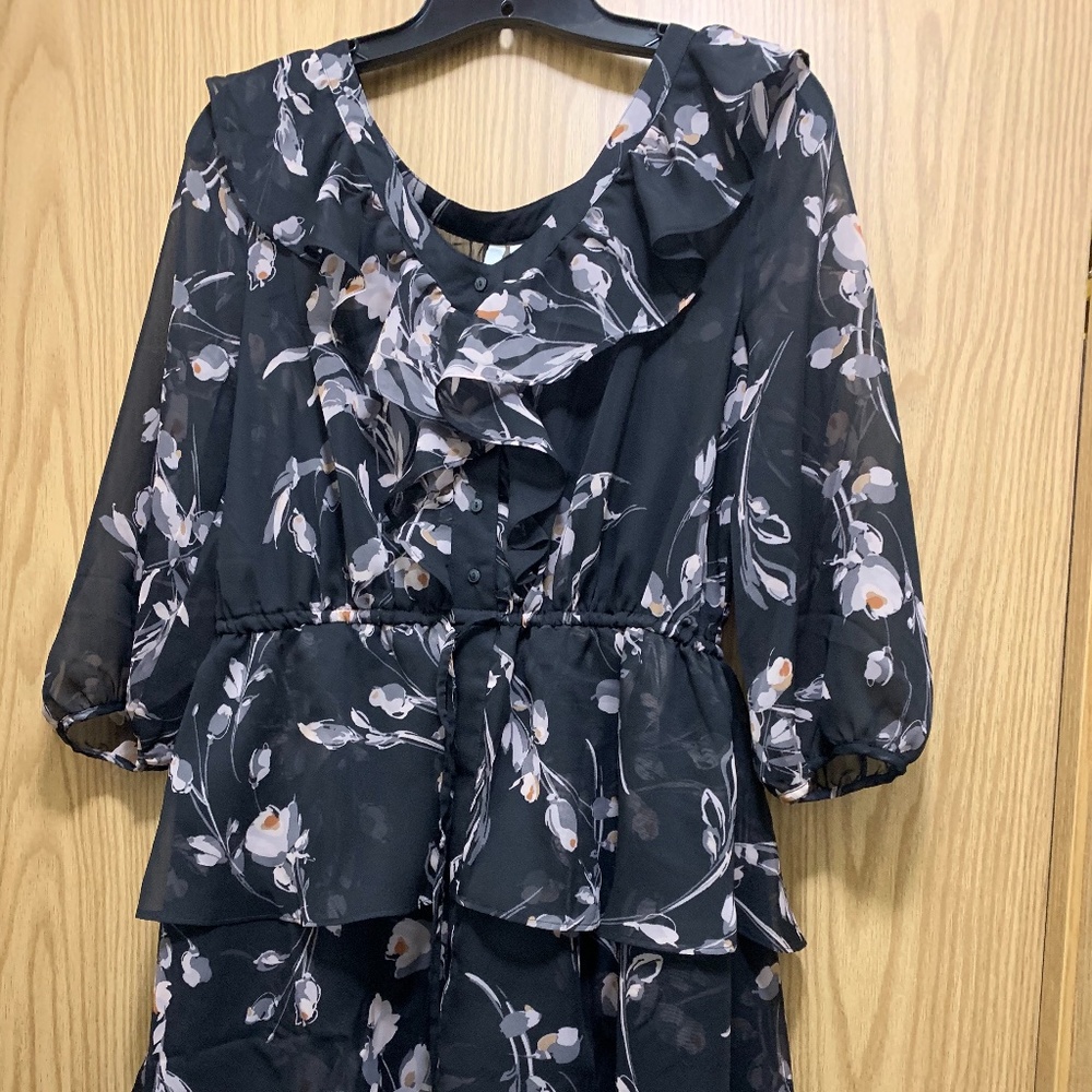 Beautiful Lauren Conrad Black Floral Dress